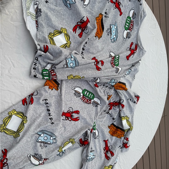 F.R.I.E.N.D.S pajamas Central Perk television - Picture 2 of 5